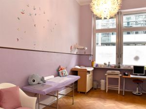 Zimmer für die ganz Kleinen in der Praxis für Kinder- und Jugendmedizin